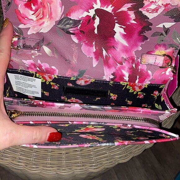 Betsey Johnson XODANI Crossbody Bag Wallet Floral Bow NWT pink flowers - Picture 13 of 15